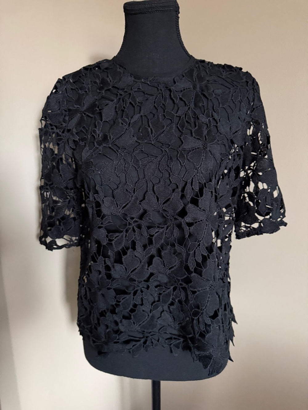 Women's Black Floral Lace Overlay Short Sleeve Blouse